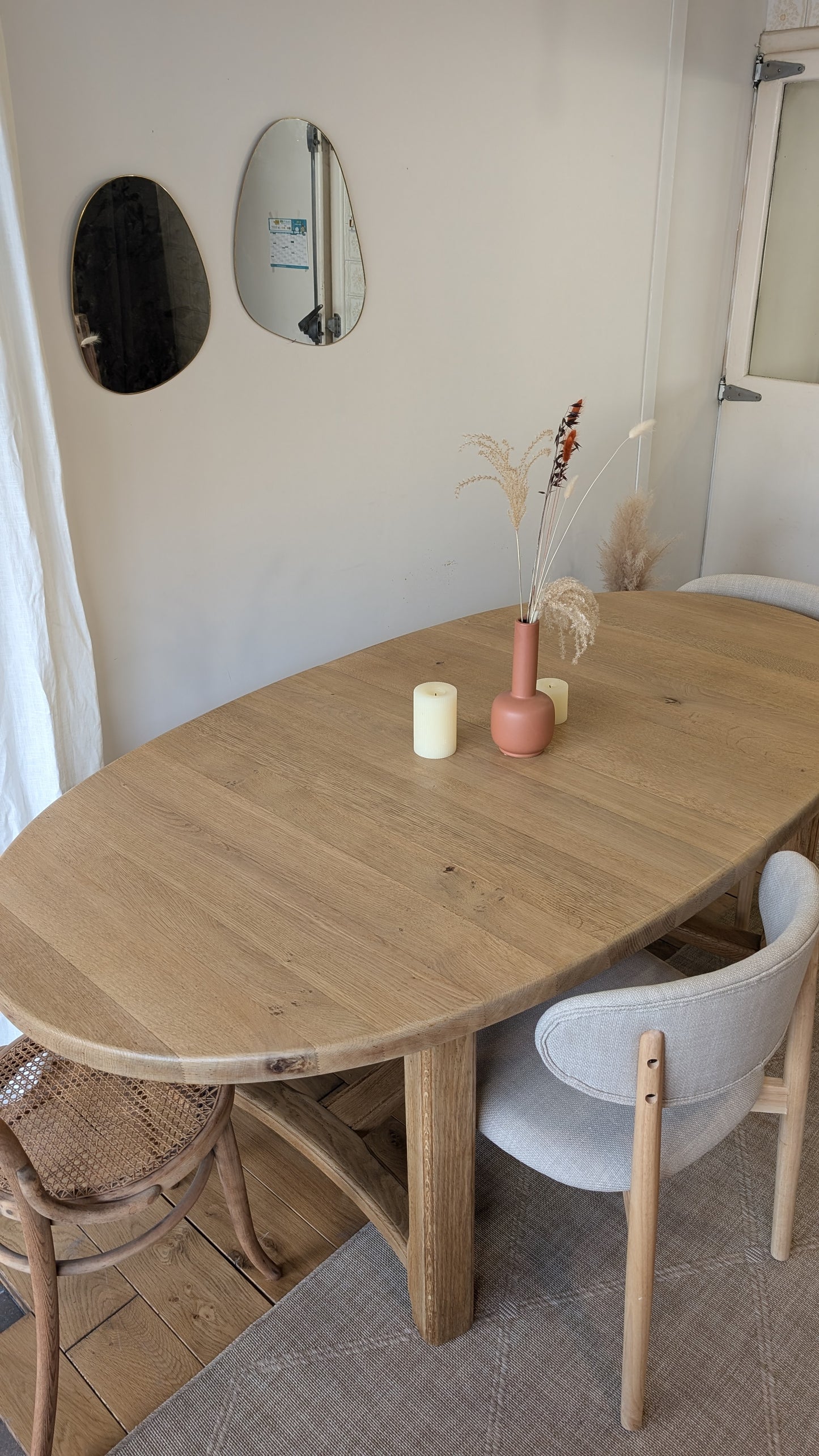 Table ovale en chêne