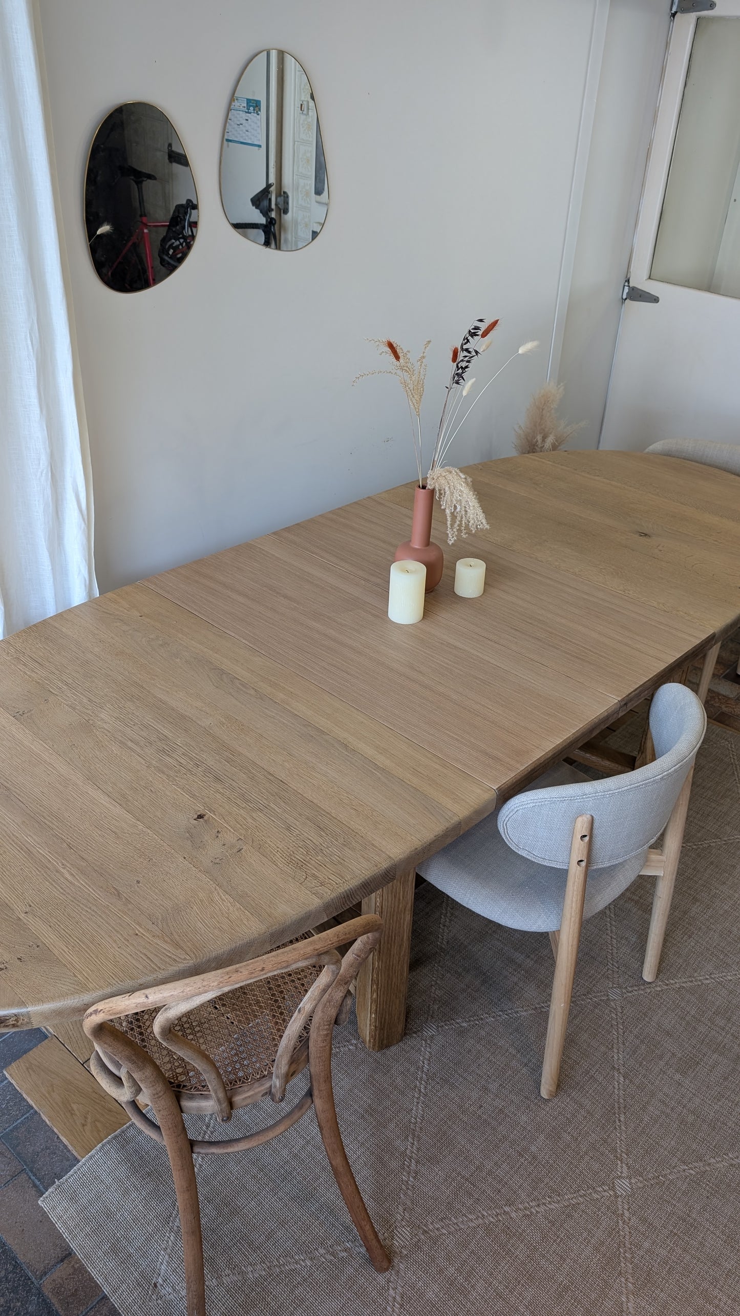 Table ovale en chêne