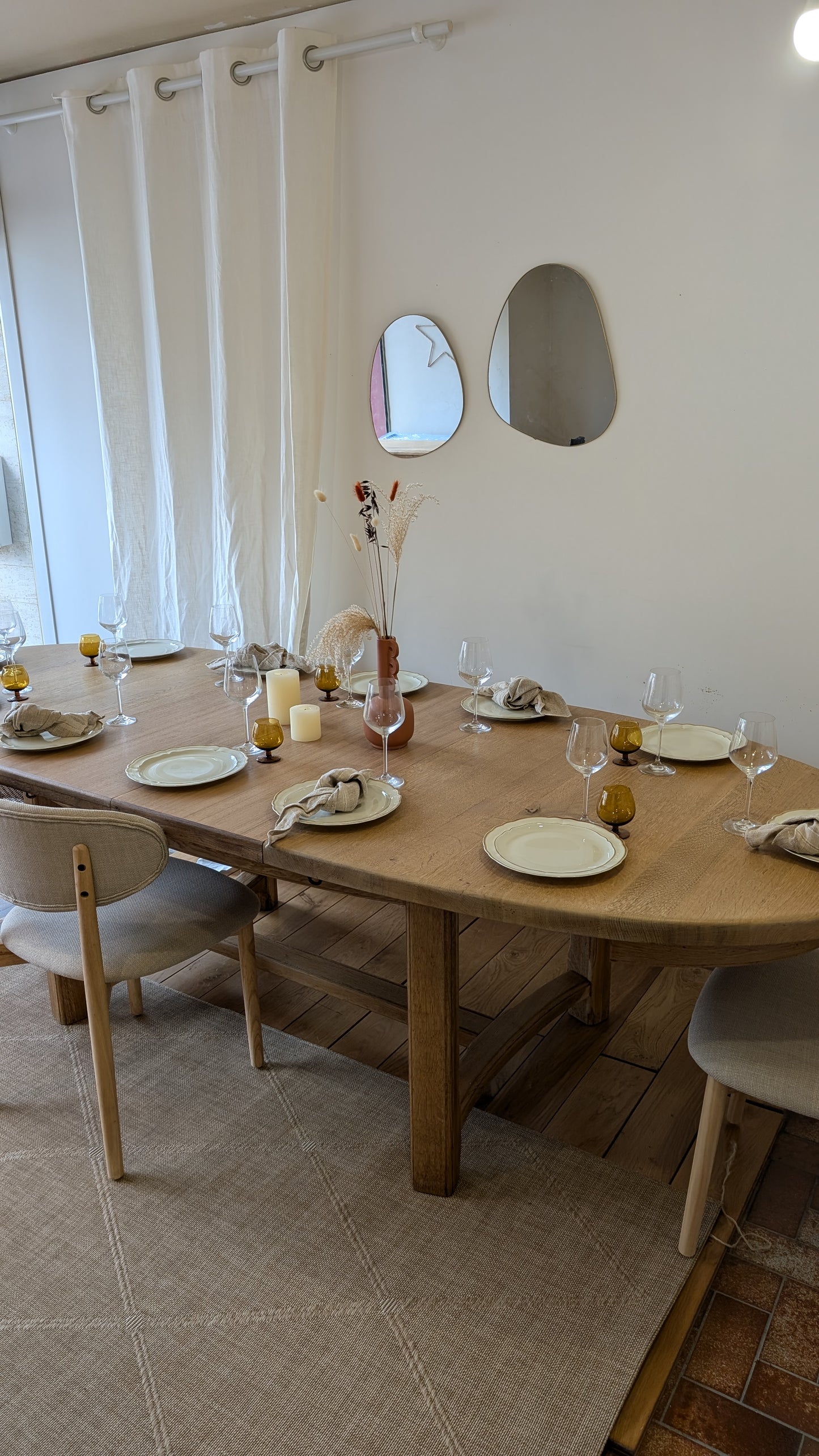Table ovale en chêne