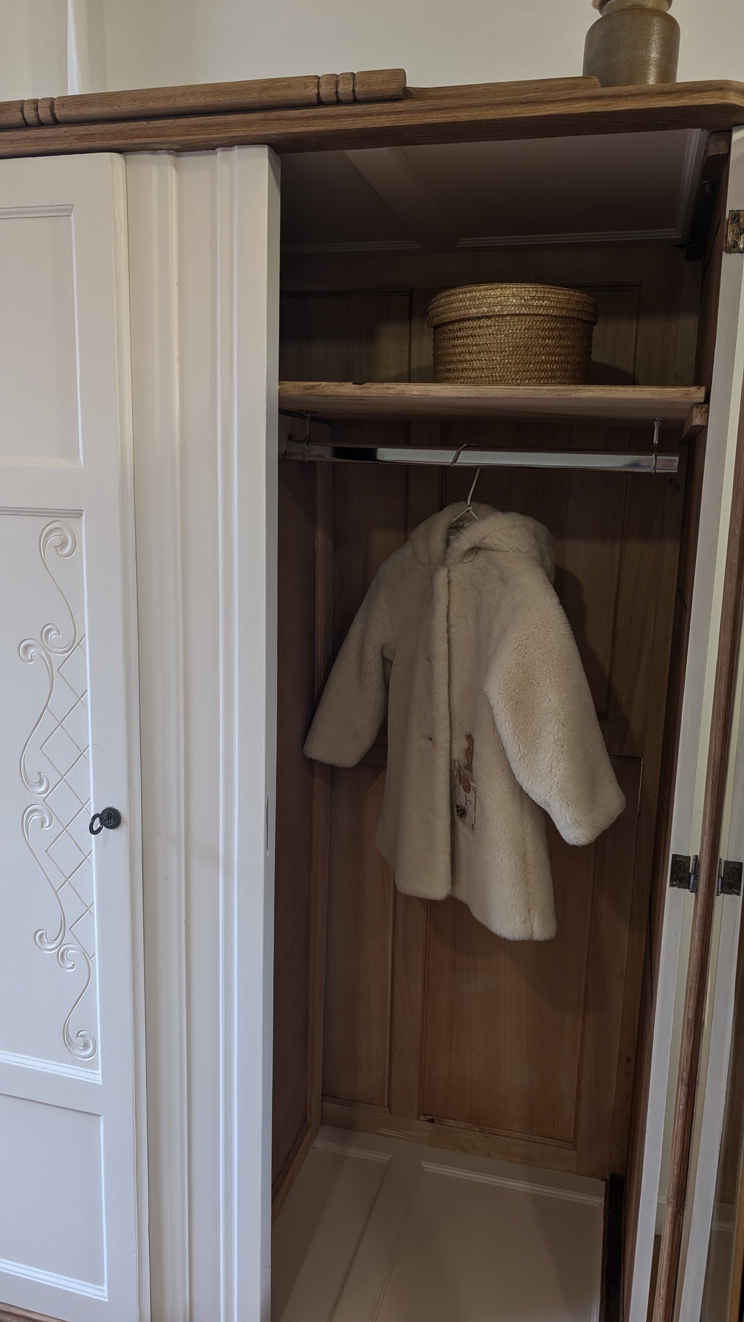 Armoire ancienne