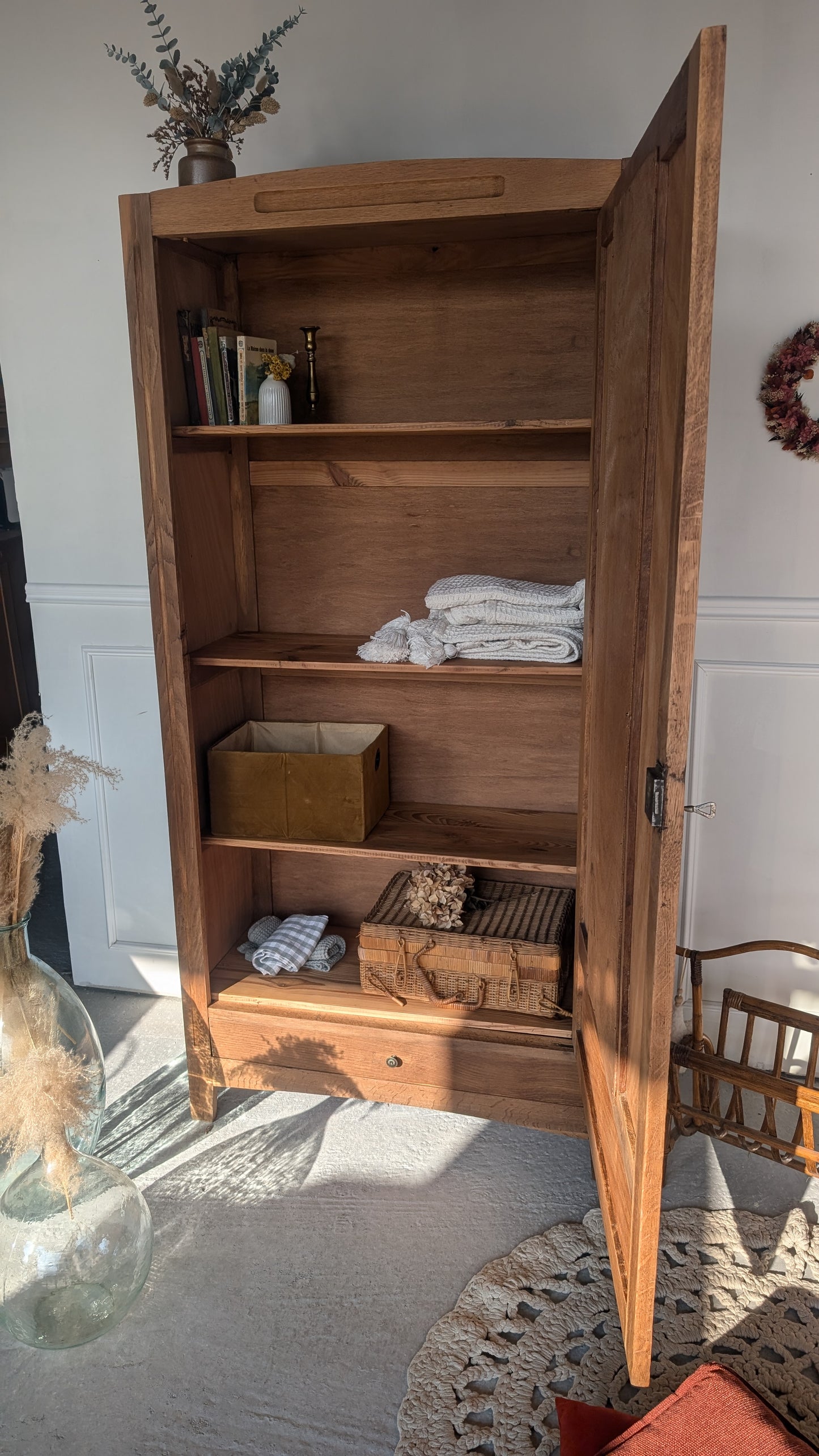 Armoire parisienne
