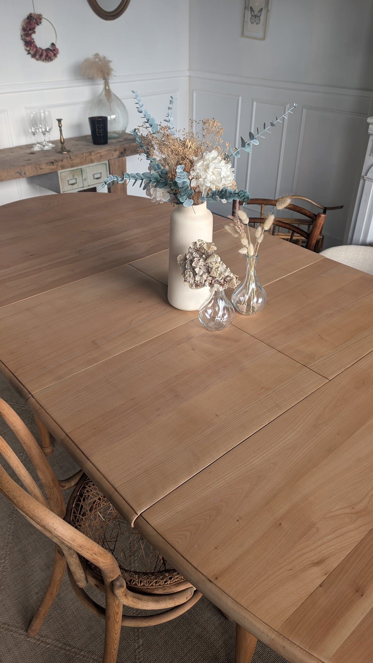 Table ovale en merisier