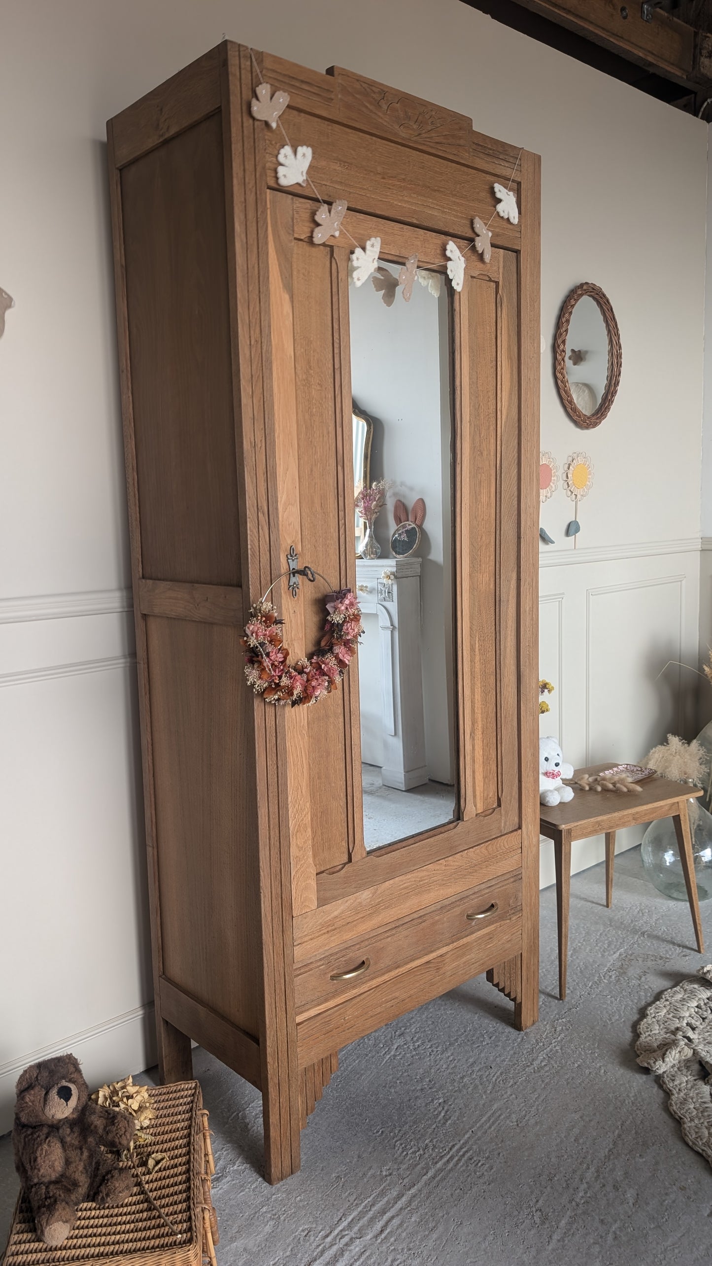 Armoire parisienne