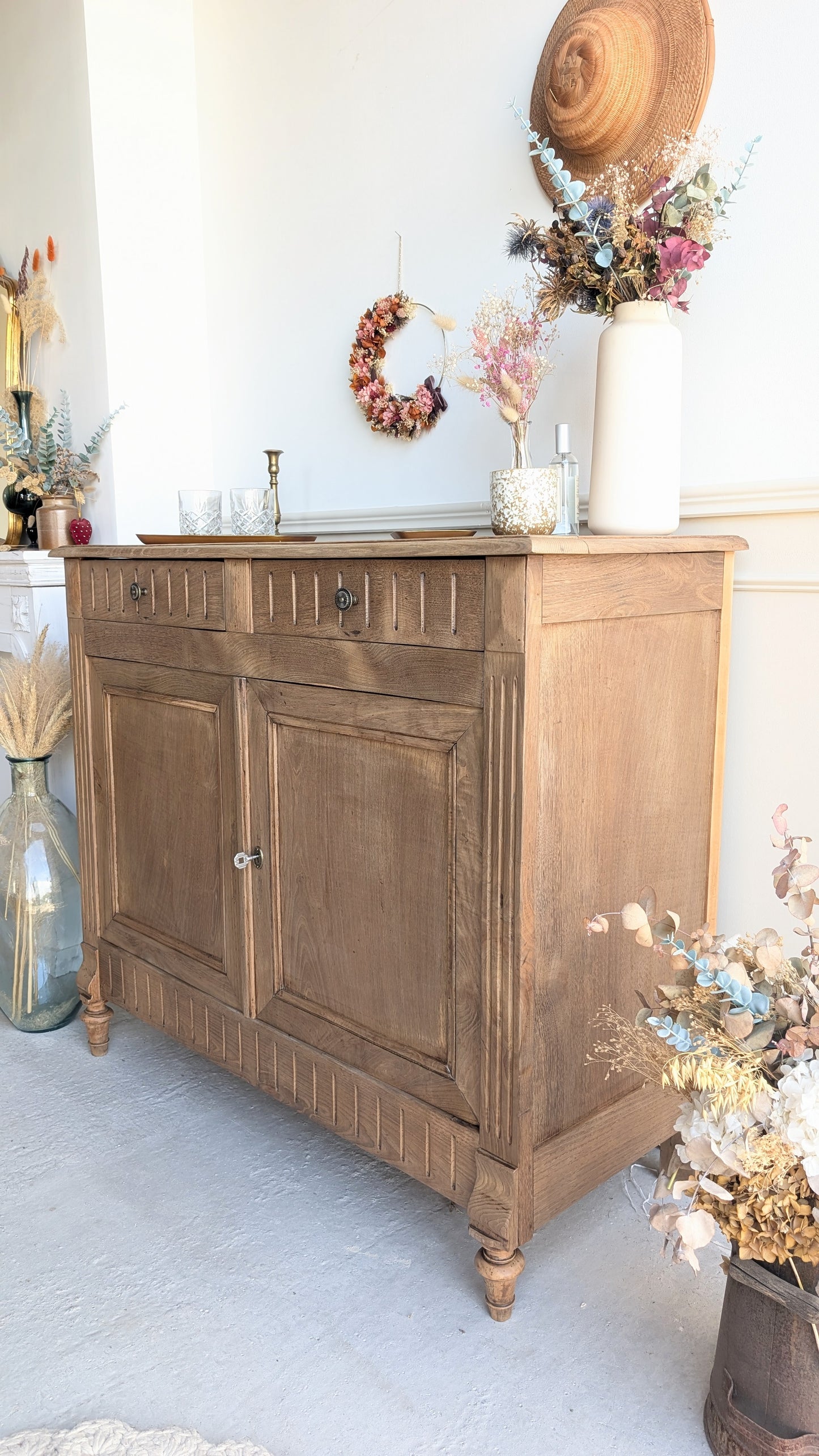 Buffet ancien en chêne