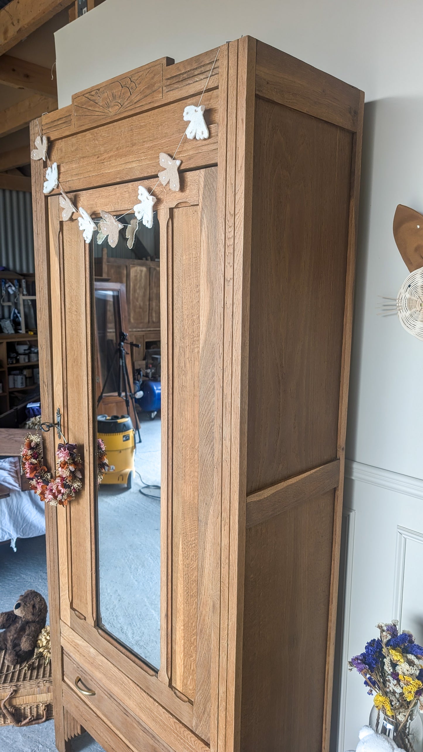 Armoire parisienne