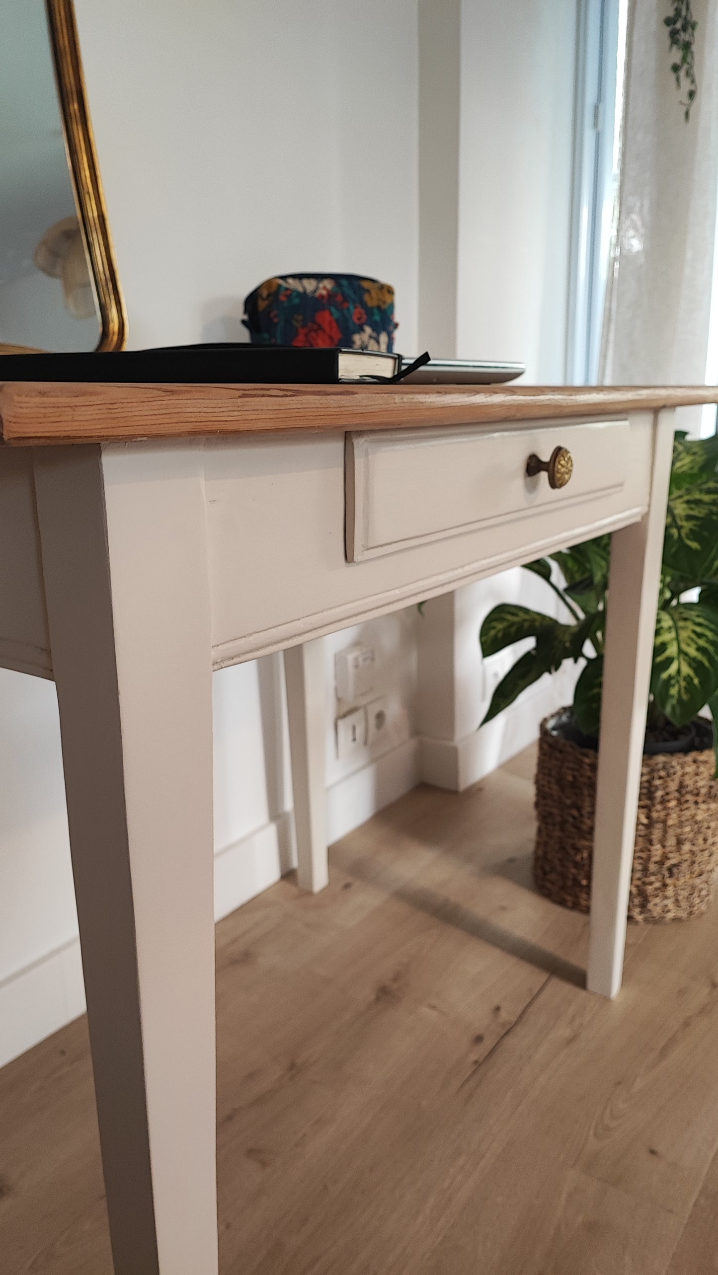 Bureau en bois