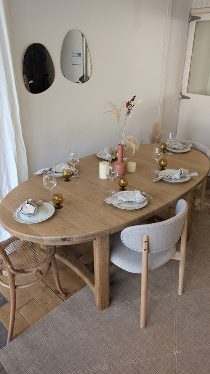 Table ovale en chêne