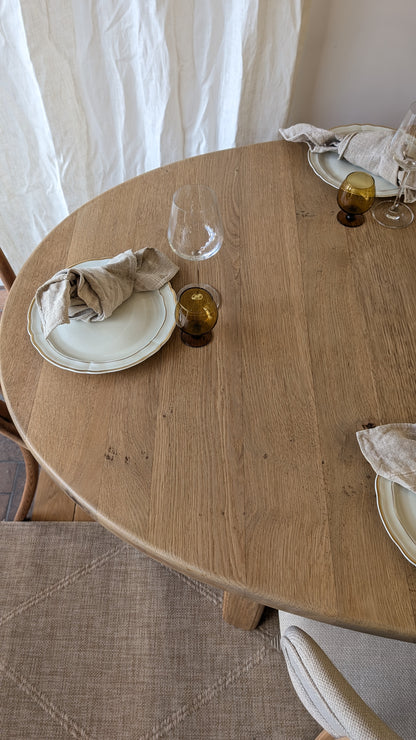 Table ovale en chêne