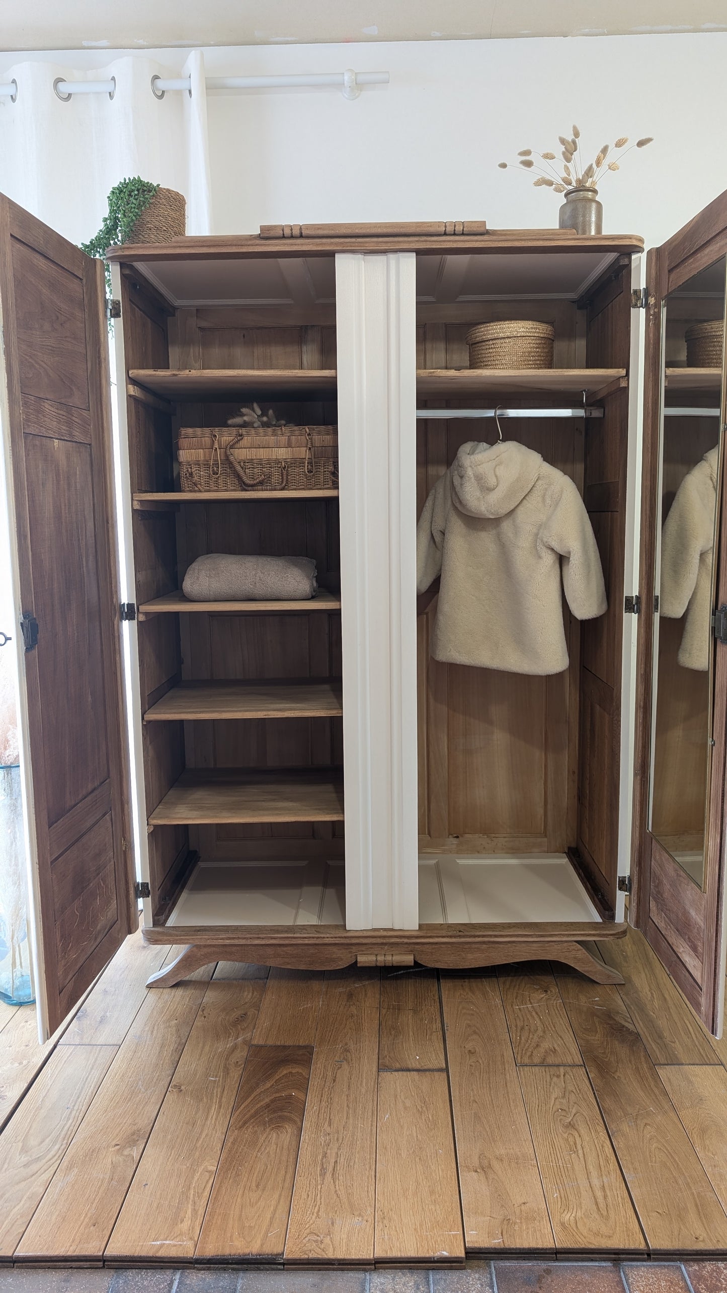 Armoire ancienne