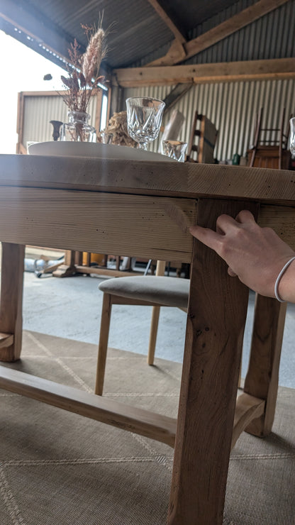Table ovale