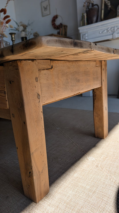 Table basse ancienne