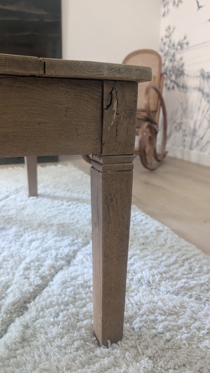 Table basse en chêne