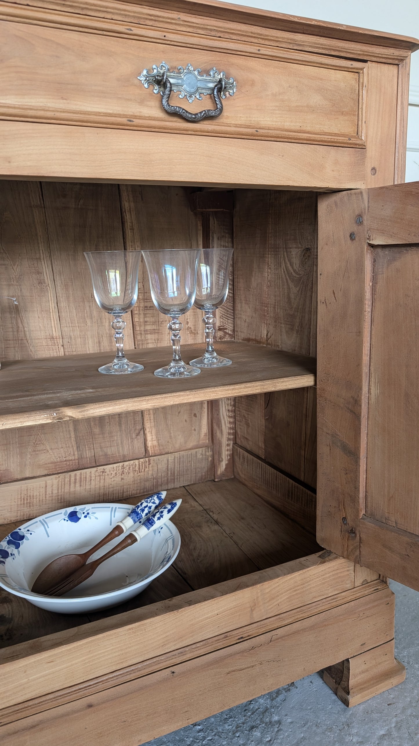 Buffet ancien