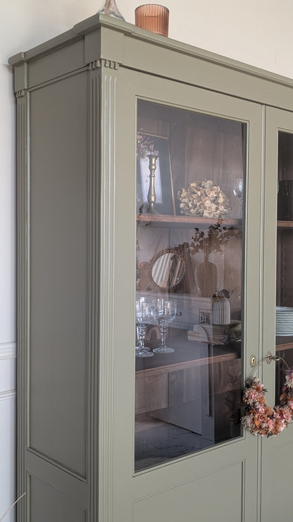 Vitrine style Louis XVI