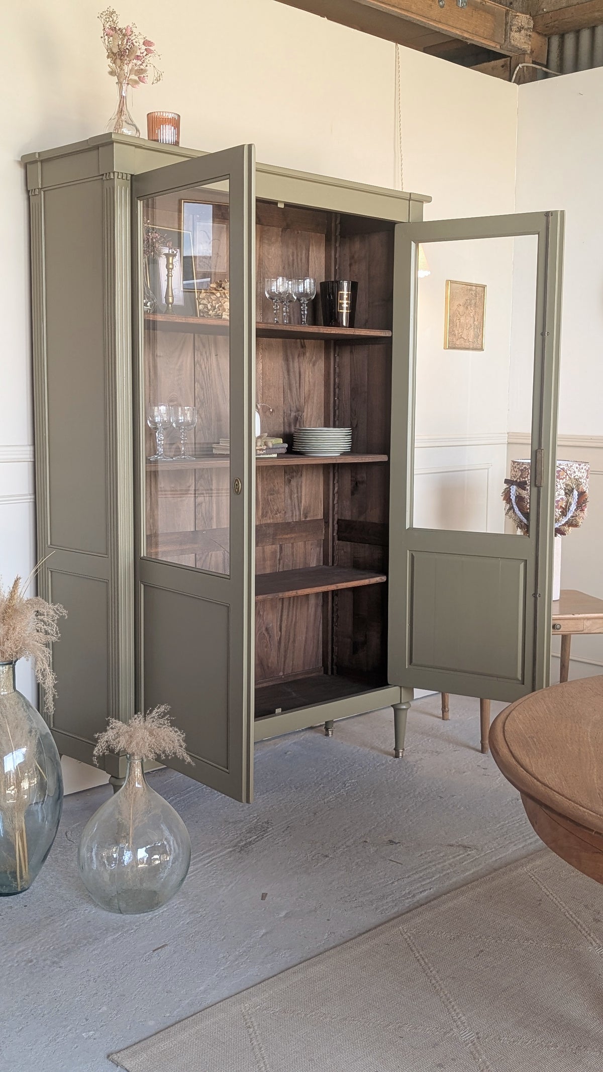 Vitrine style Louis XVI