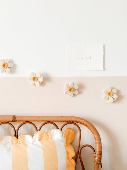 Guirlande Fleurs en laine feutrée Blanc & Jaune Soleil