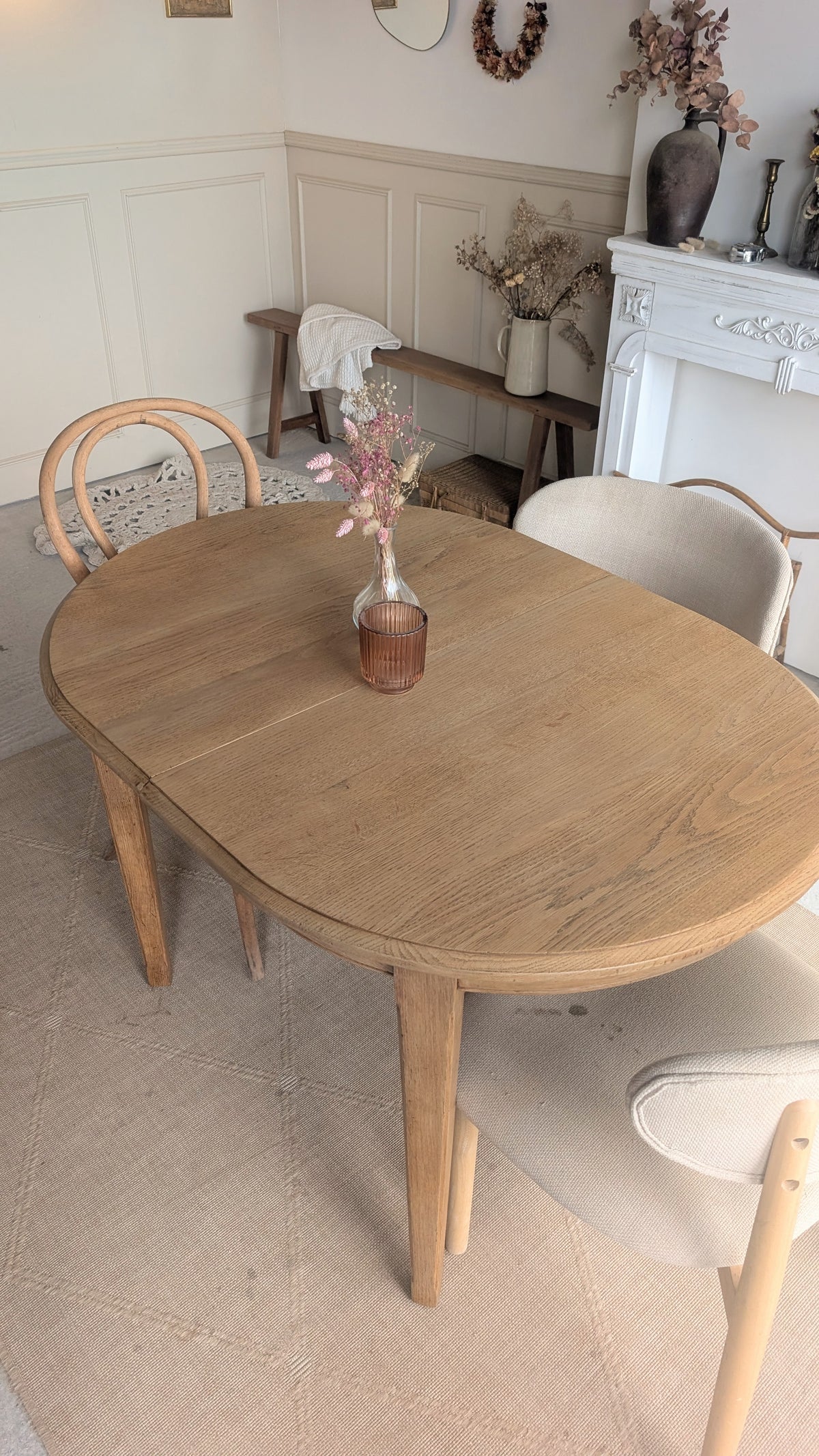 Petite table ovale en chêne + 1 rallonge