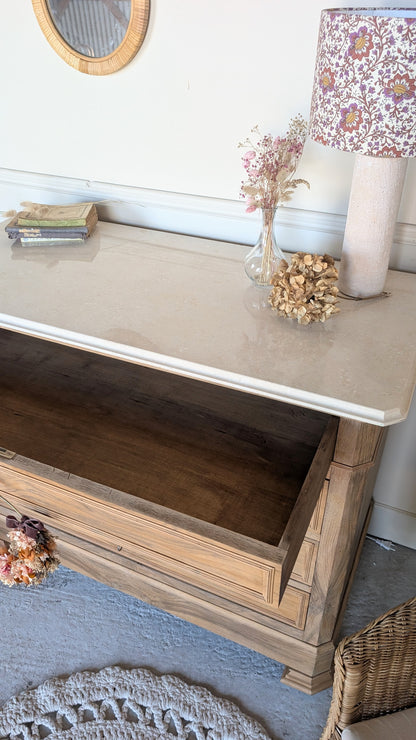 Commode ancienne en noyer