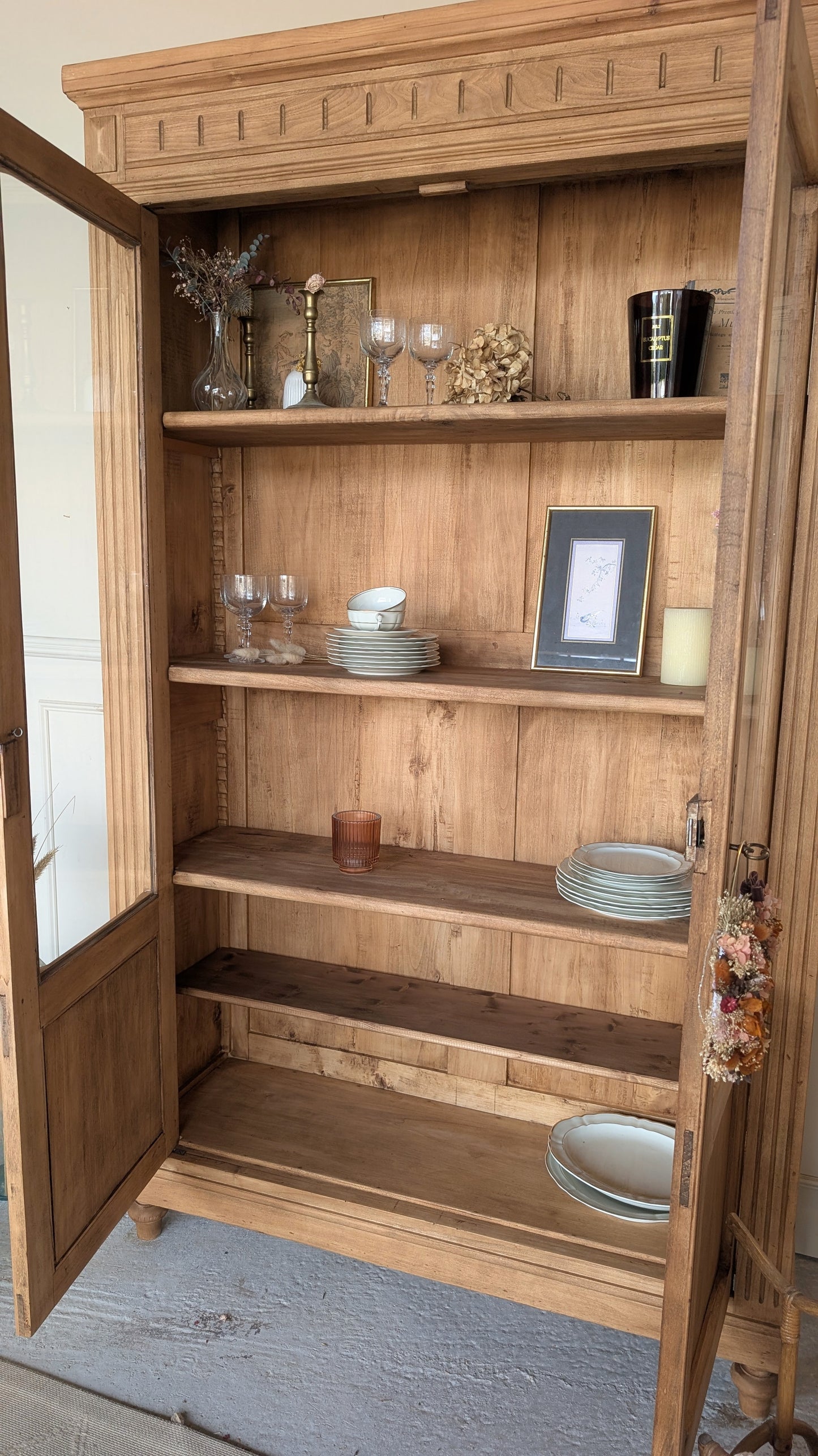 Vitrine ancienne