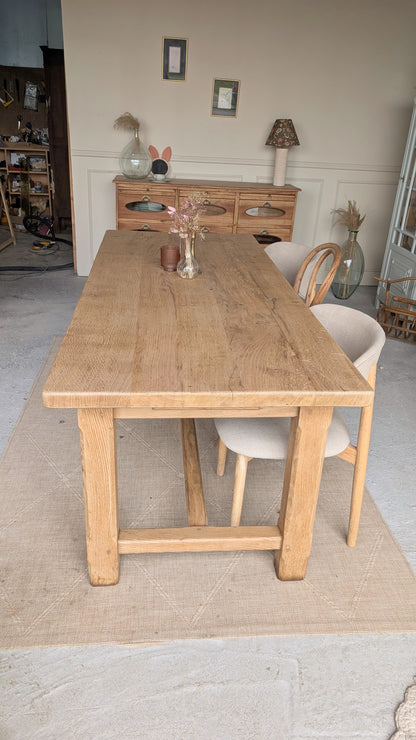 Table rectangulaire en chêne