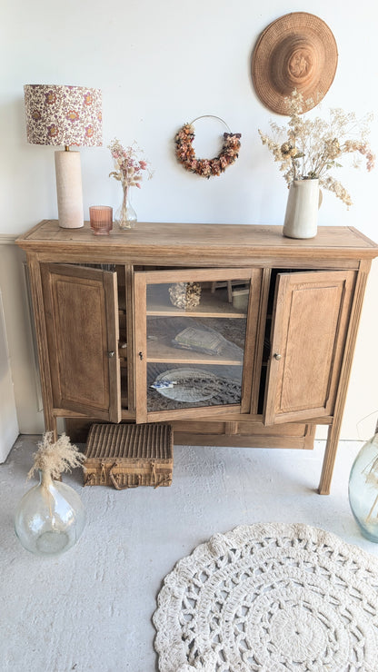 Meuble vitrine  en chêne