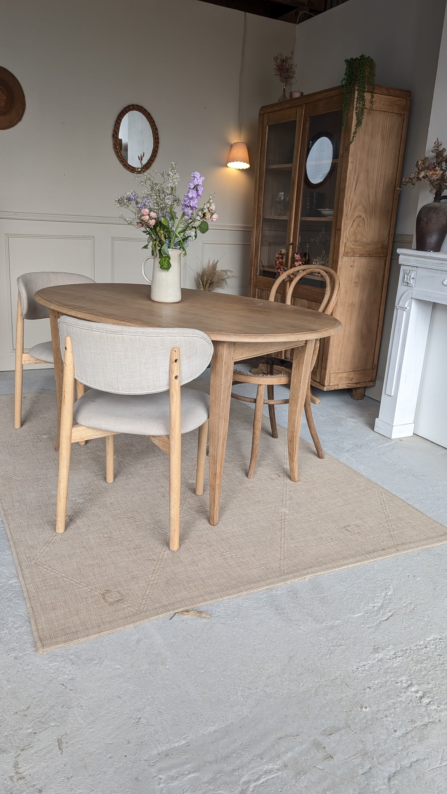 Table ovale en chêne