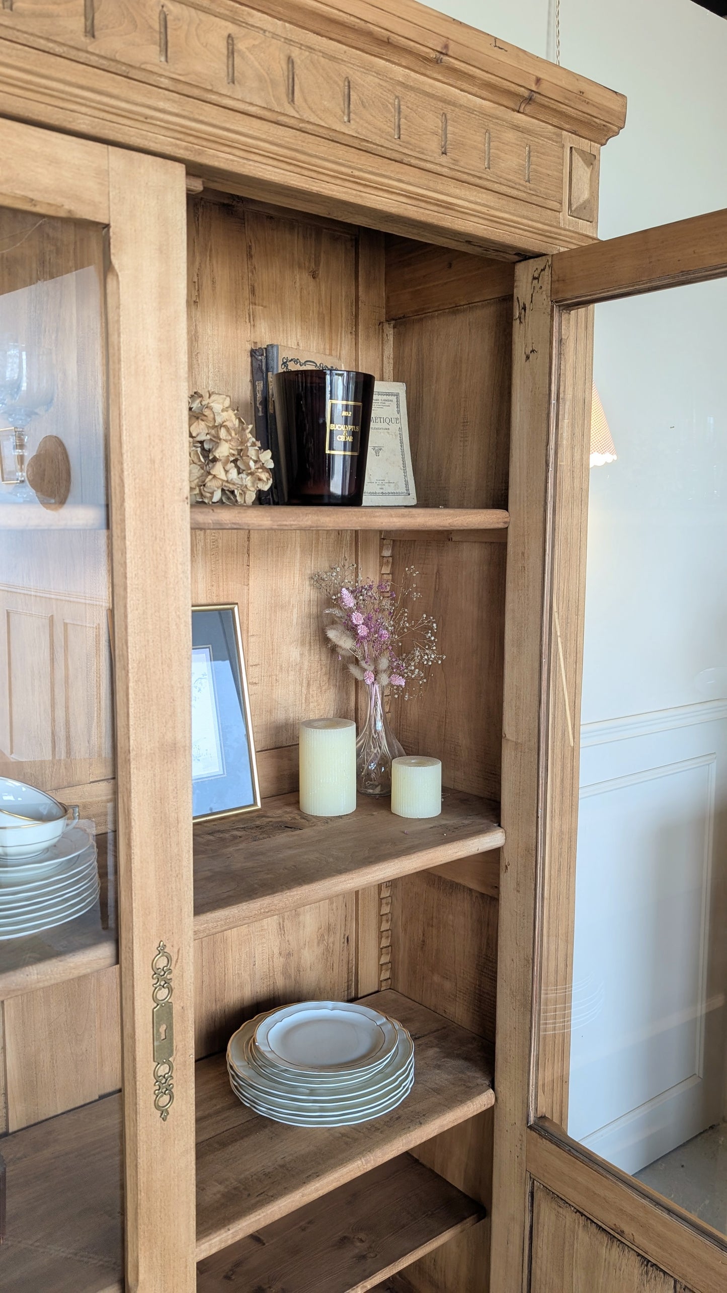 Vitrine ancienne