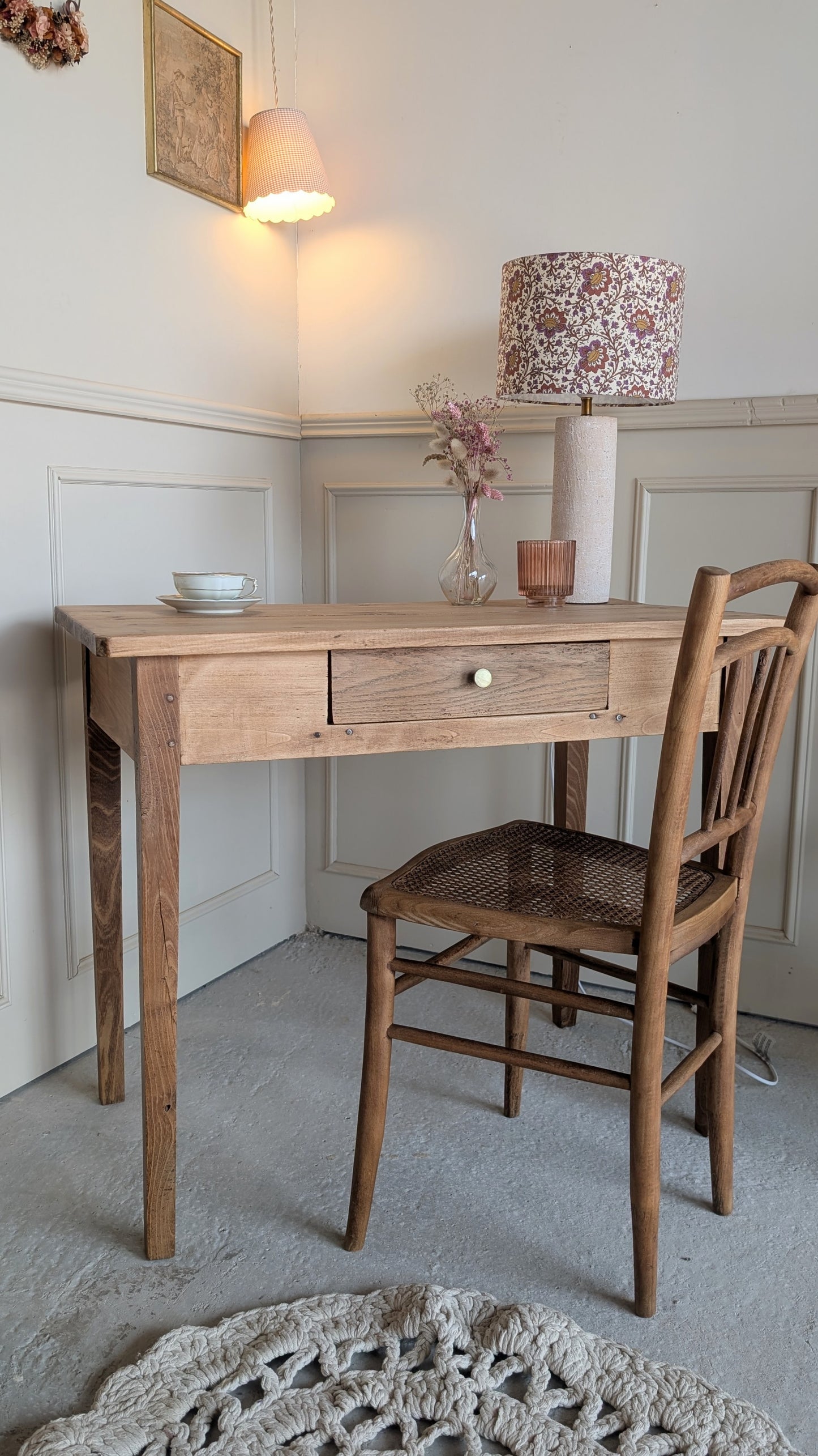 Ensemble table d'appoint et chaise