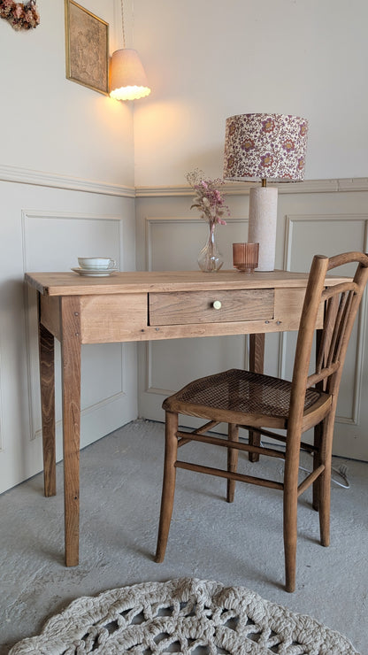 Ensemble table d'appoint et chaise