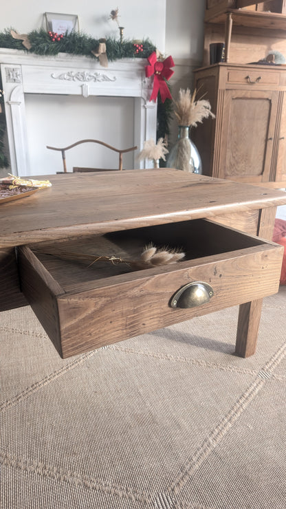 TABLE BASSE