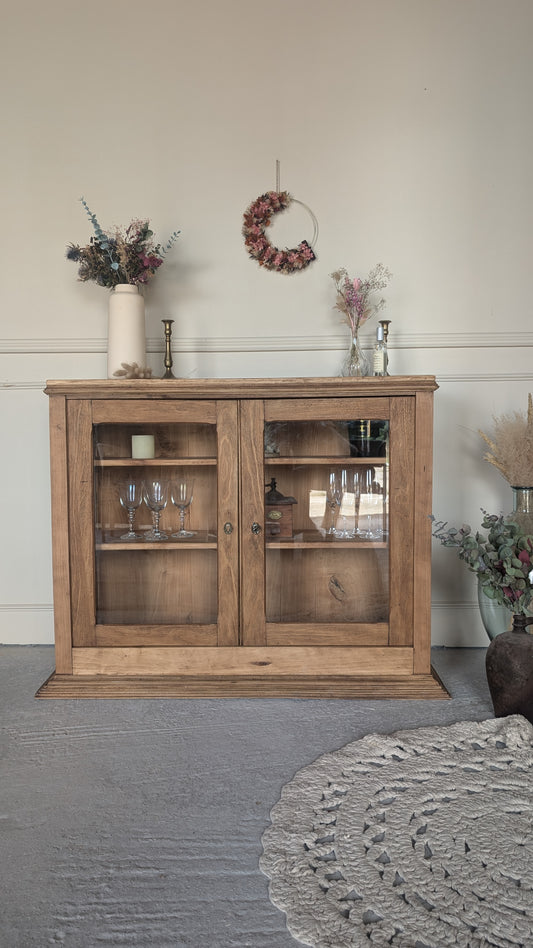 Vitrine basse