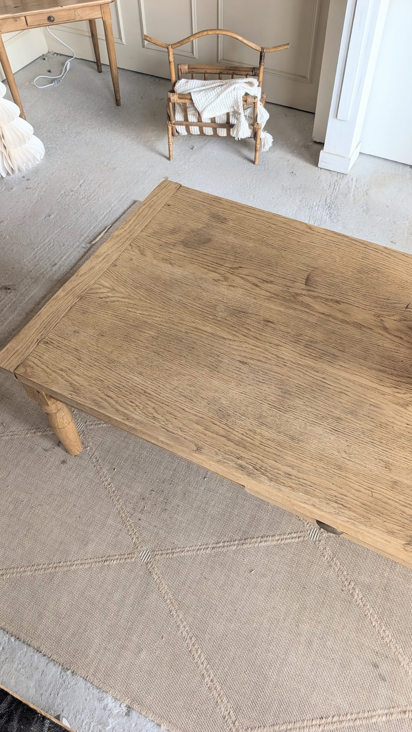 Grande table basse en chêne
