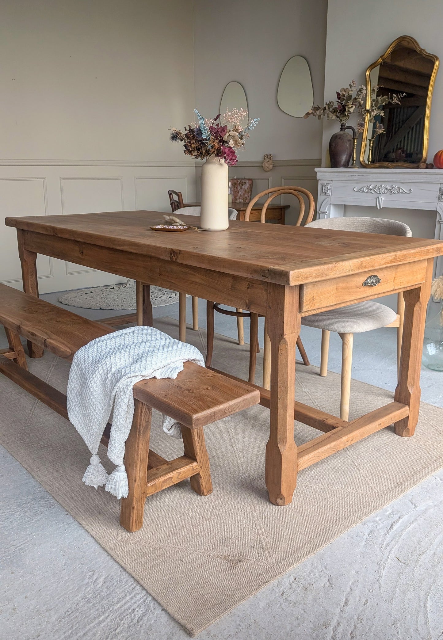 Ensemble table & banc en orme massif