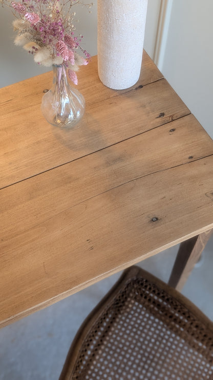 Ensemble table d'appoint et chaise