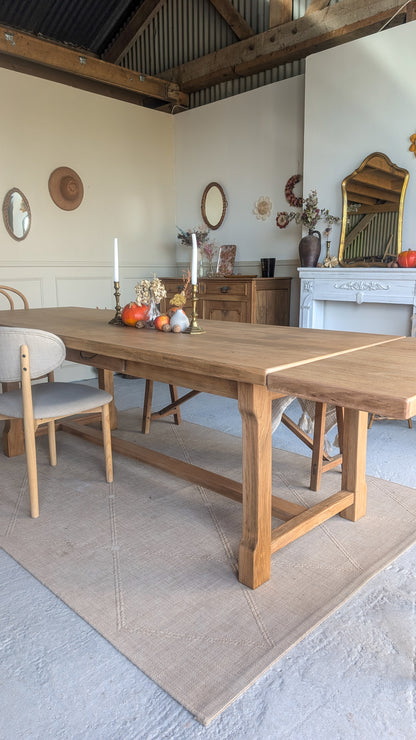 Table en bois avec rallonges