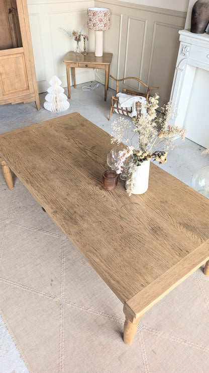 Grande table basse en chêne