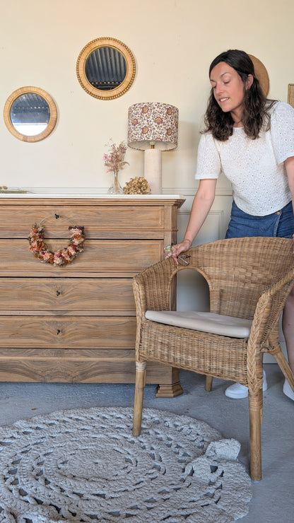 Commode ancienne en noyer