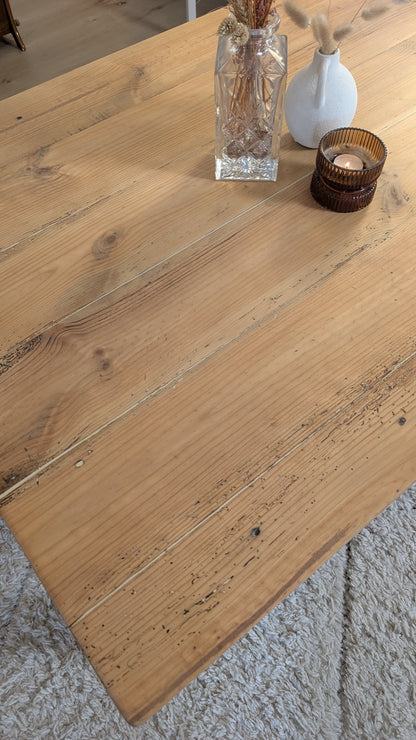 Table basse en pin