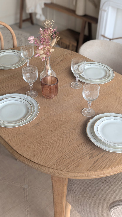 Petite table ovale en chêne + 1 rallonge