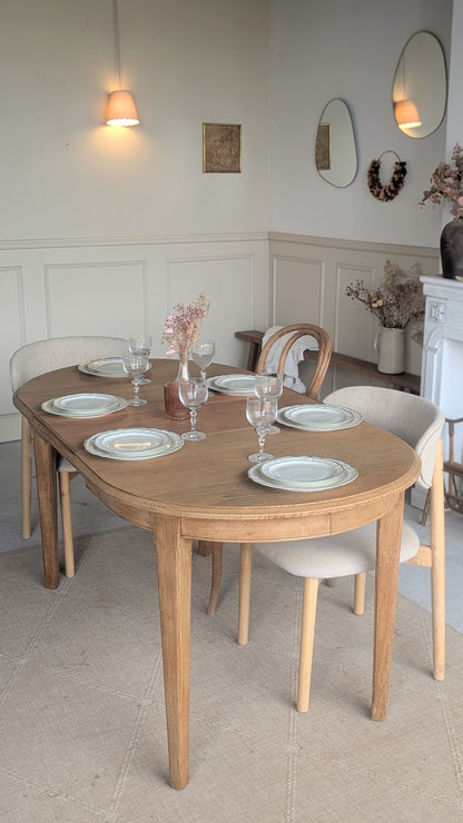 Petite table ovale en chêne + 1 rallonge