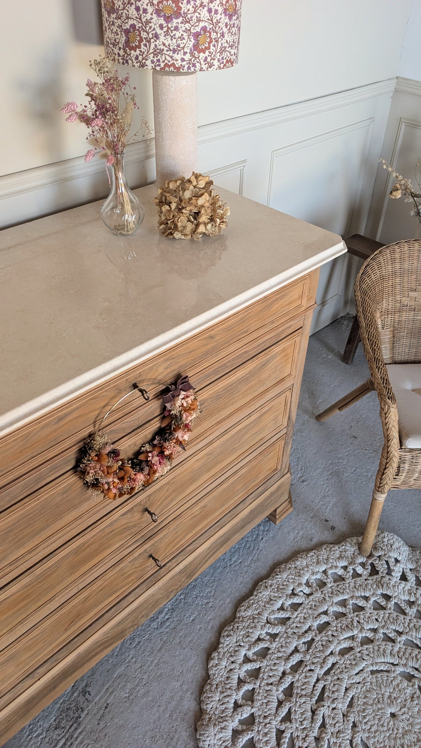 Commode ancienne en noyer