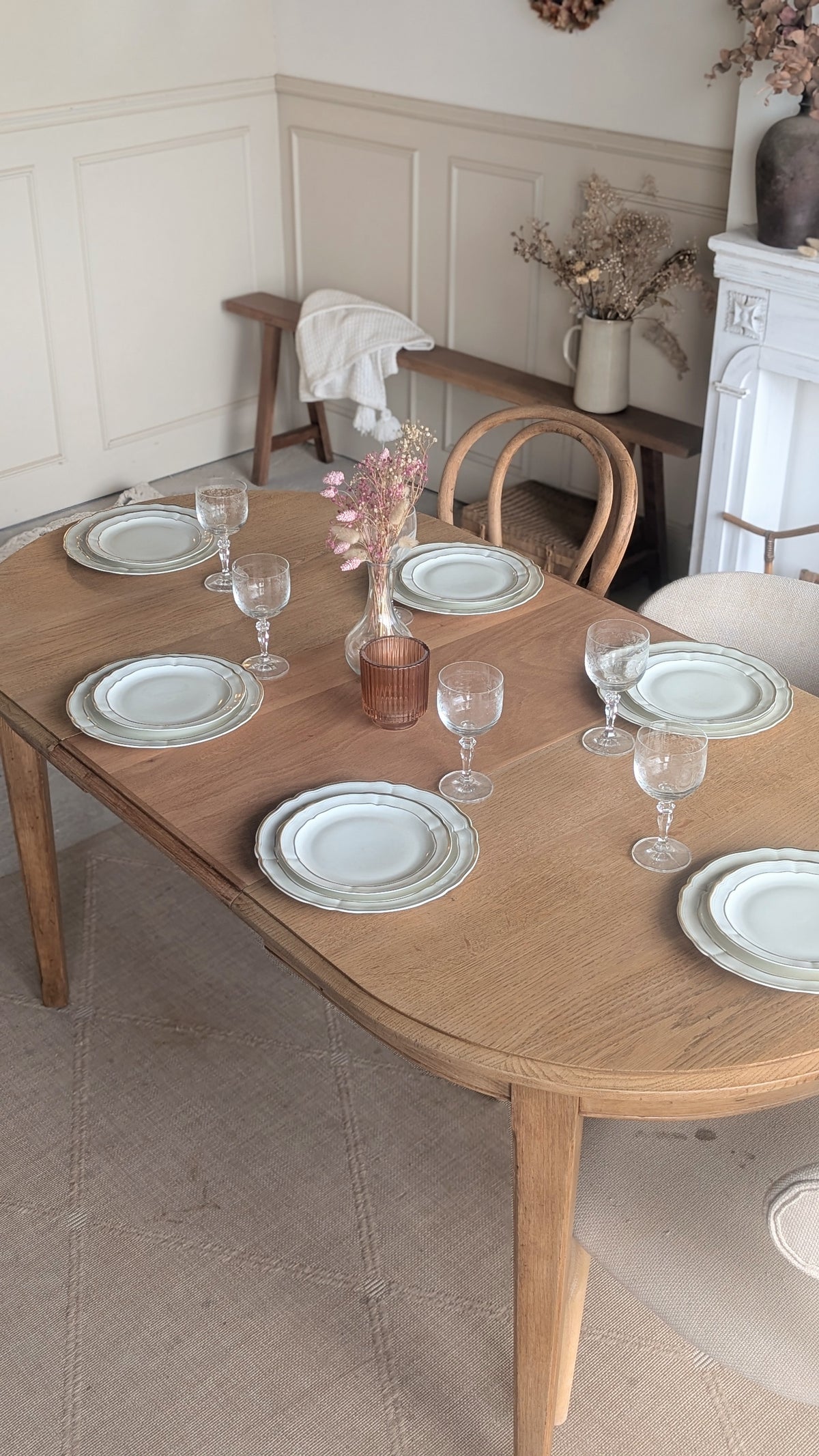 Petite table ovale en chêne + 1 rallonge