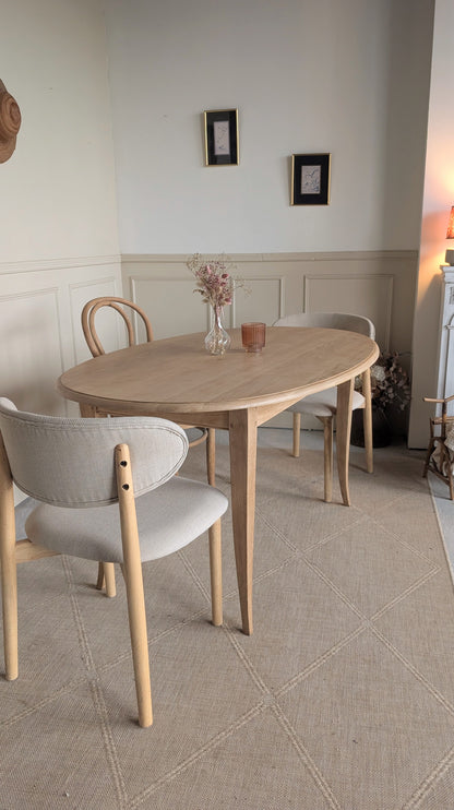 Table ovale en chêne