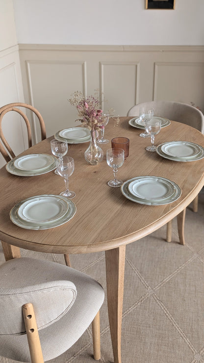 Table ovale en chêne