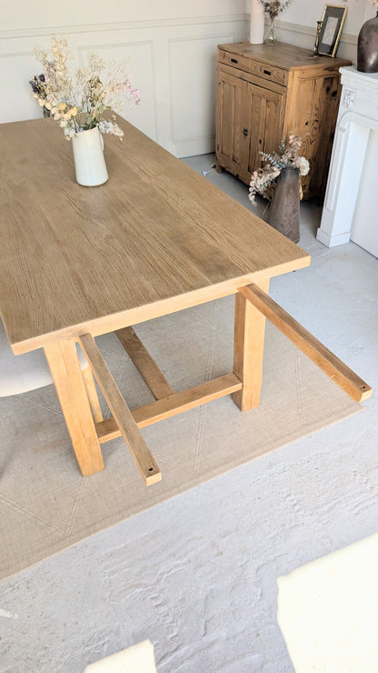 Table rectangulaire en chêne avec rallonges