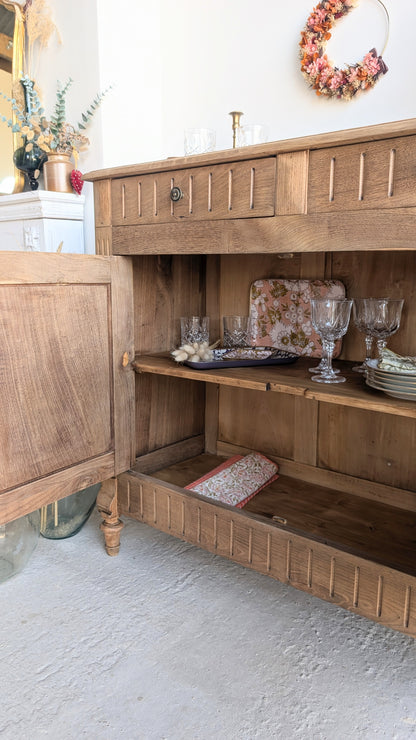 Buffet ancien en chêne