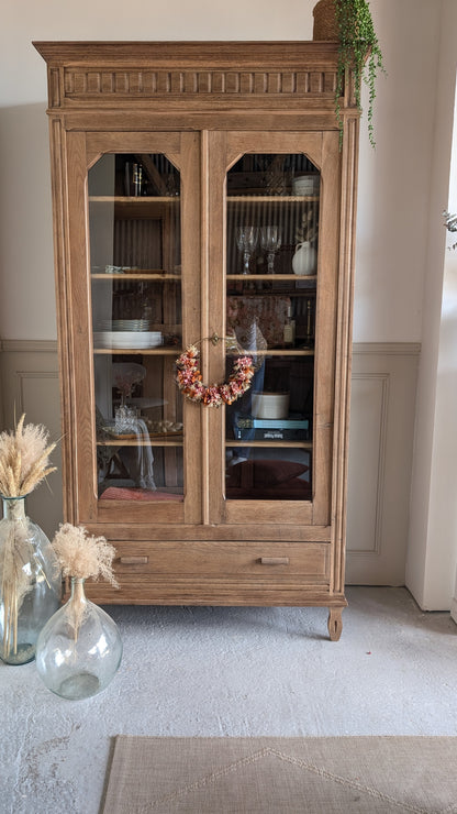 Vitrine ancienne