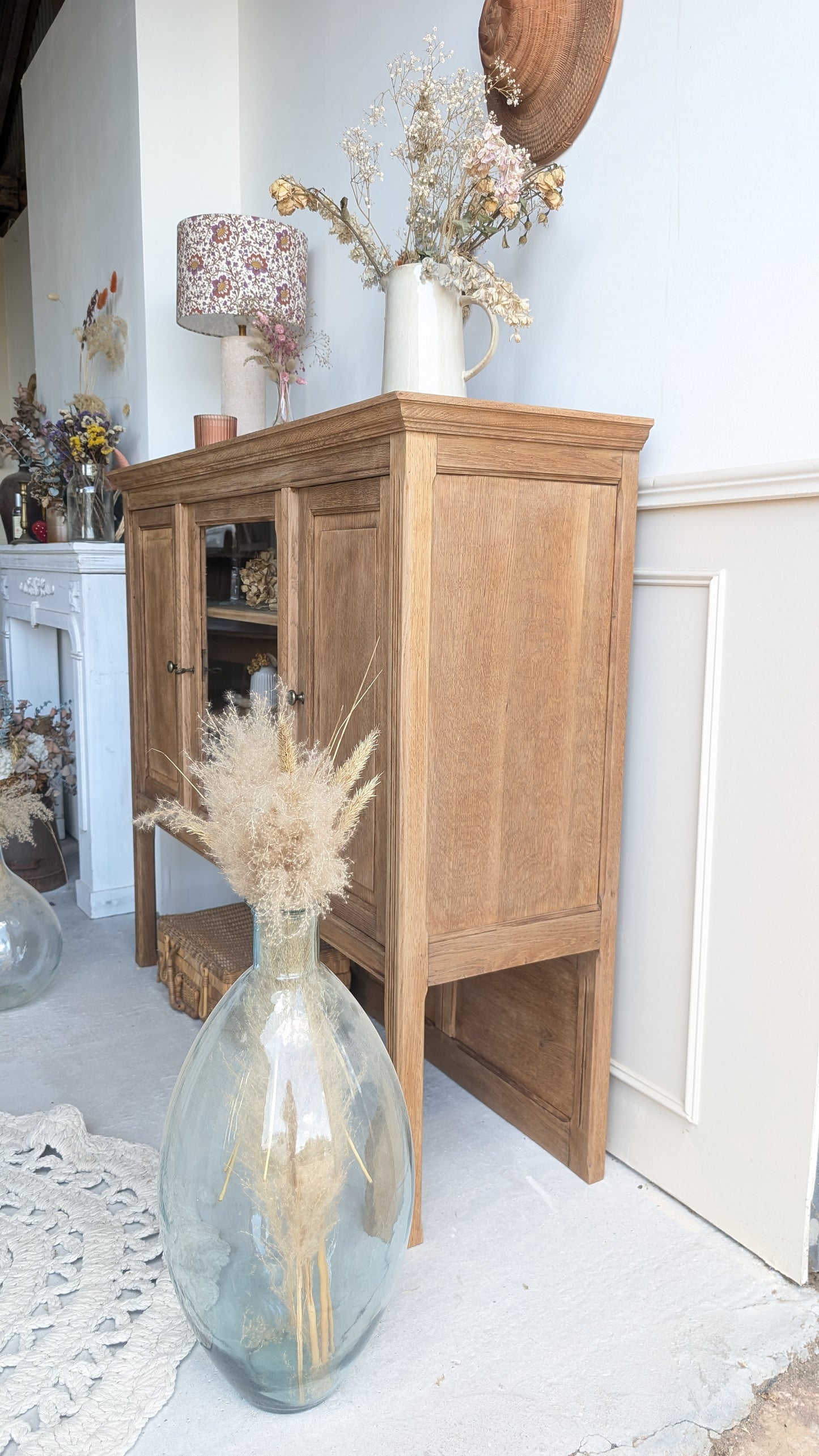 Meuble vitrine  en chêne
