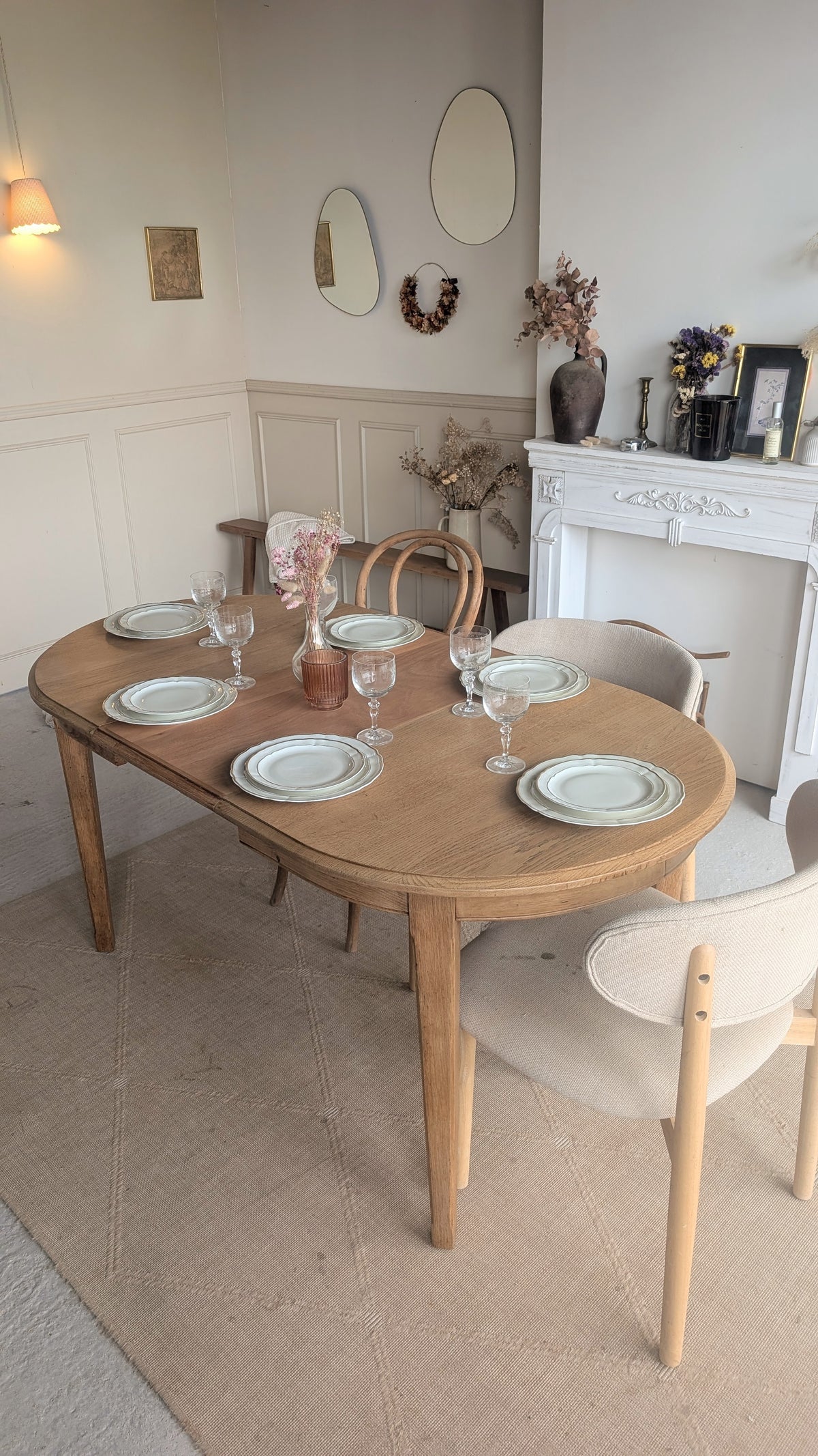 Petite table ovale en chêne + 1 rallonge