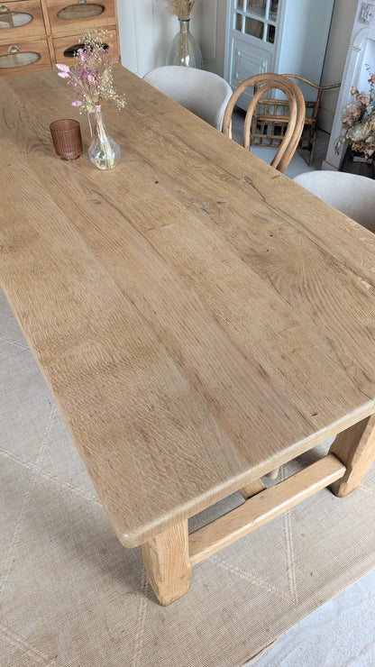 Table rectangulaire en chêne